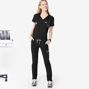 Figs Yola black scrub pant